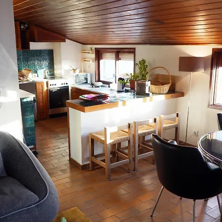 Vic Arts Apartment *