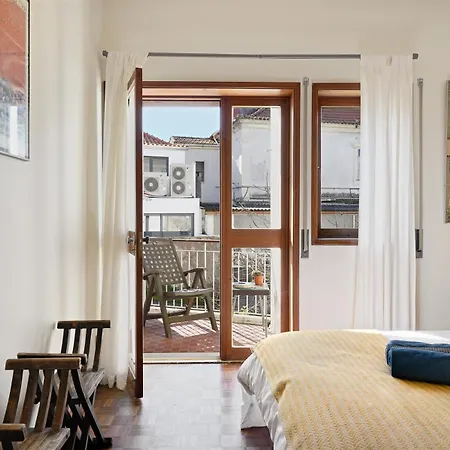 Vic Arts Apartment