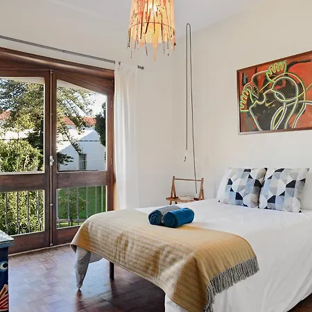 Apartment Vic Arts